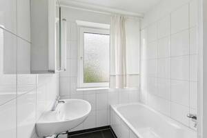 Attraktive 4-Zimmer-Wohnung in beliebter Lage von Ottensen - Südbalkon & eigener Stellplatz – 22763 Hamburg – Vorschaubild 3