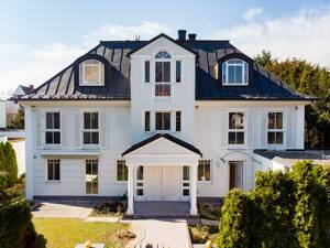 Stilvolle Luxusvilla in Bogenhausen - Wohnen auf höchstem Niveau