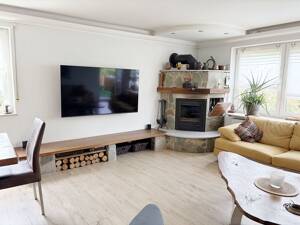 Großzügige 4,5-Zi. Eigentumswohnung in einem 3-Familienhaus mit Gartenanteil und Garage in Neu-Ulm (kein Stadtteil) – 89231 Neu-Ulm – Vorschaubild 3