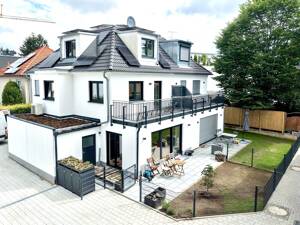 Neubau: traumhafte DHH mit hochwertiger Ausstattung, voll möbliert, mit Balkon und Garten zur Miete