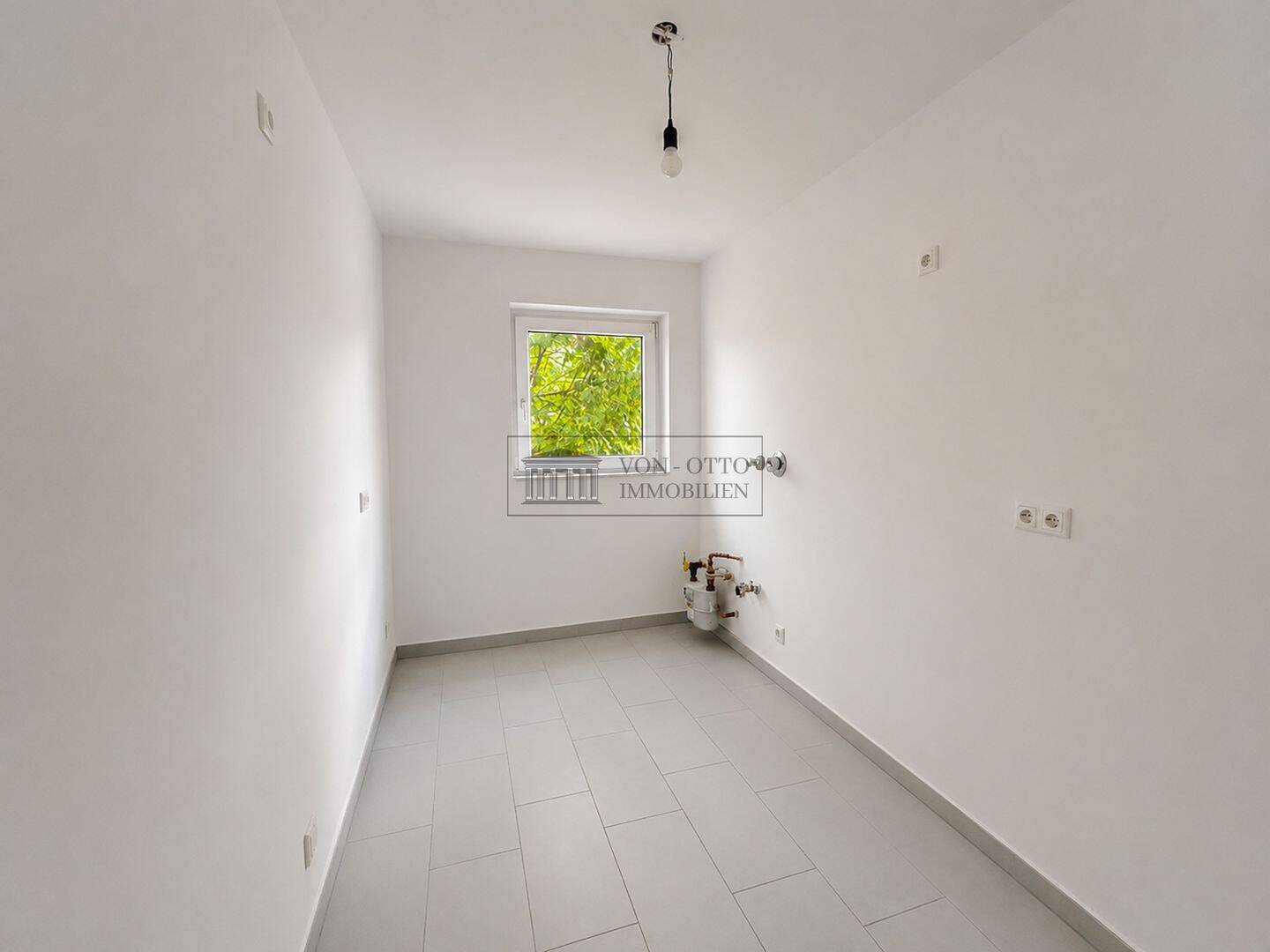 Einziehen oder vermieten - Modernisierte Wohnung mit Balkon – Köln – Vorschaubild 6