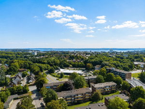 Großzügige 4-Zimmer-Eigentumswohnung mit sonnigem Balkon und eigener Garage – 24106 Kiel – Vorschaubild 2