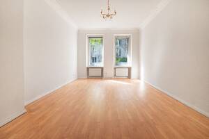 ? Frisch renovierter Altbau-Charme in Berlin Tegel: Helle 3-Zi-Whg mit Stuck, neuem Bad & Garten – 13403 Berlin – Vorschaubild 2
