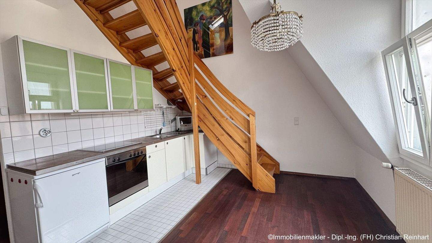 *** schöne Maisonette Wohnung mit Dachterrasse in zentraler Lage *** – Nürnberg – Vorschaubild 3