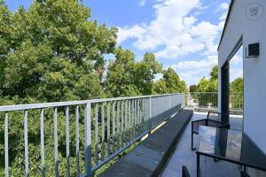 Exklusive Penthouse Wohnung, modern möbliert mit Stellplatz in Stuttgart Giebel – 70499 Stuttgart – Vorschaubild 5
