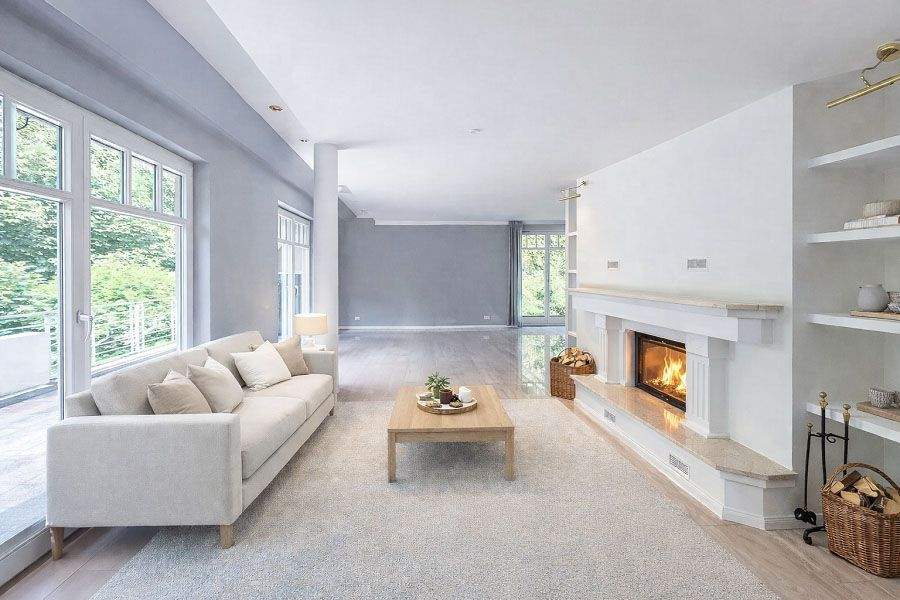 Repräsentative Maisonette-Wohnung mit Einfamilienhaus-Charakter, 4 Balkonen, Doppelcarport u. Sauna! – Groß Grönau – Vorschaubild 4