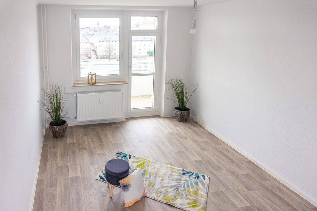 Lichterfüllte 3-Raum-Wohnung mit Balkon