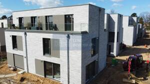 Luxuriöser Wohnkomfort trifft Nachhaltigkeit - Moderne DHH in Wedel – 22559 Hamburg – Vorschaubild 4