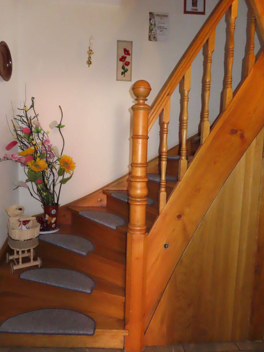 H-636 - Geräumiges Einfamilienwohnhaus mit Keller und Garage in Zeulenroda zu verkaufen