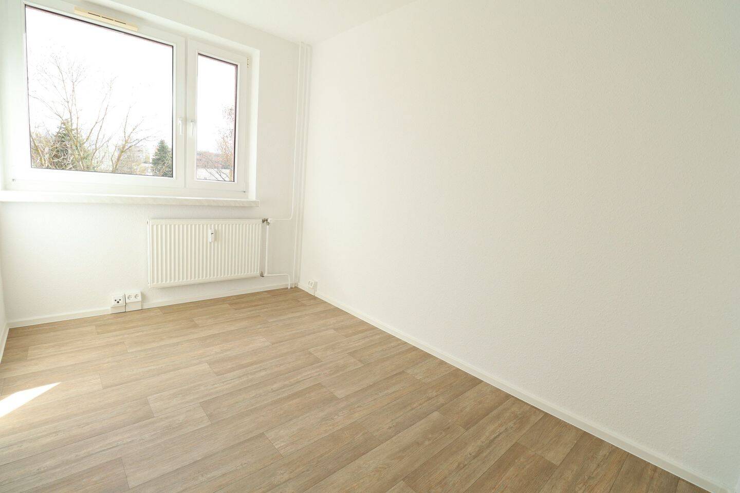3-Raumwohnung mit West-Balkon und herrlichen Ausblick – Chemnitz – Vorschaubild 9