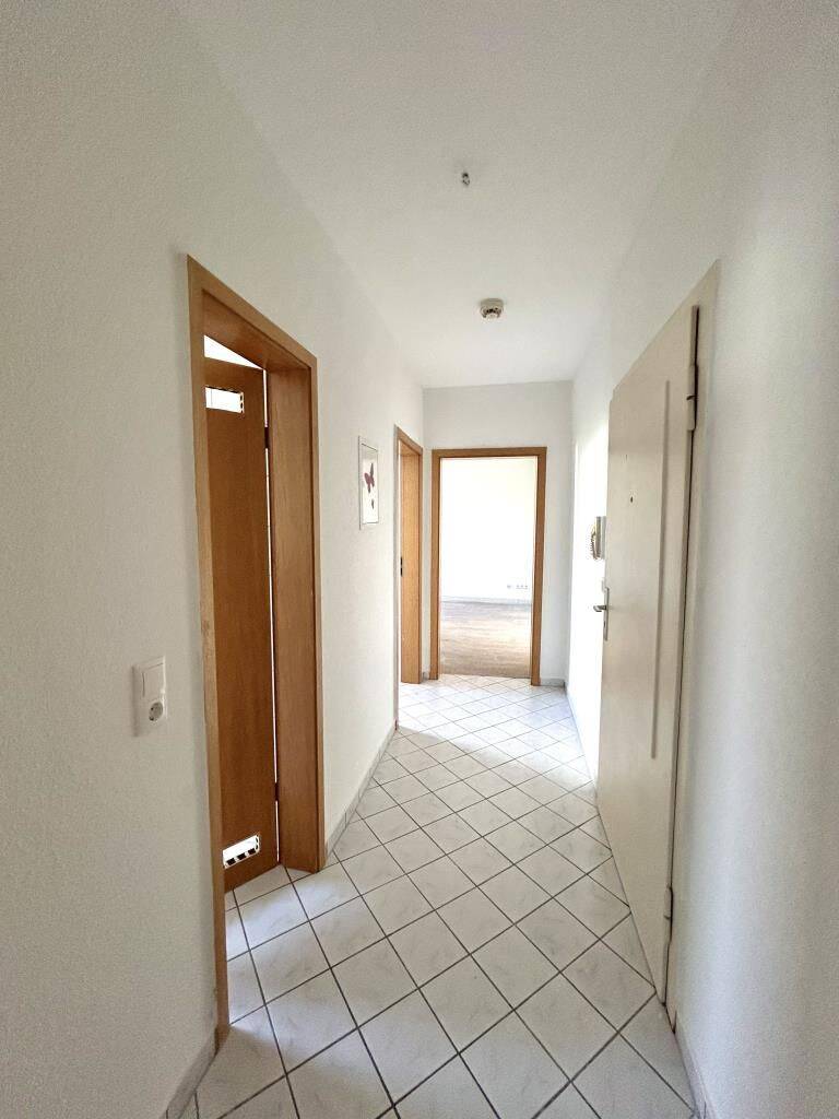Frisch renovierte 2-Zimmer-Wohnung mit großem Tageslichtbad in Leverkusen Opladen – Leverkusen – Vorschaubild 4