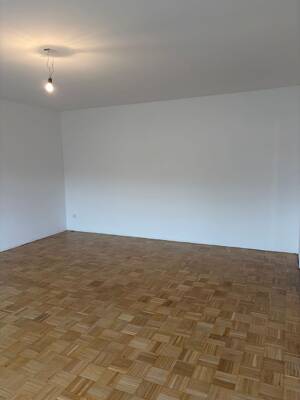 Frisch Renovierte 1-Zimmer-Wohnung in München Aubing – 81245 München – Vorschaubild 3
