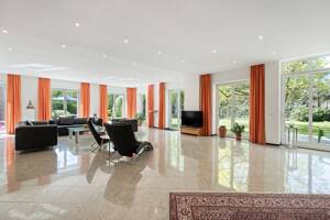 Eine großzügige Villa in erstklassiger Wohnlage. – 22359 Hamburg – Vorschaubild 3