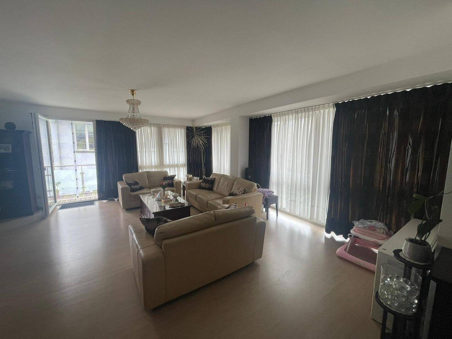 Schöne, großzügige 3 Zimmer Wohnung (Nachtspeicherheizung) – Karlsruhe – Vorschaubild 3