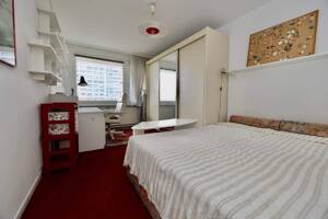MITTEN IN BERLIN - CITY APARTMENT MIT FAHRSTUHl & LOGGIA - SUPER INFRASTRUKTUR – 10117 Berlin – Vorschaubild 3