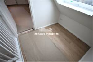 +++ Vor dem Mühlentor !!! DG / Maisonette -Süd-Balkon + Kamin +++ – 23564 Lübeck – Vorschaubild 4