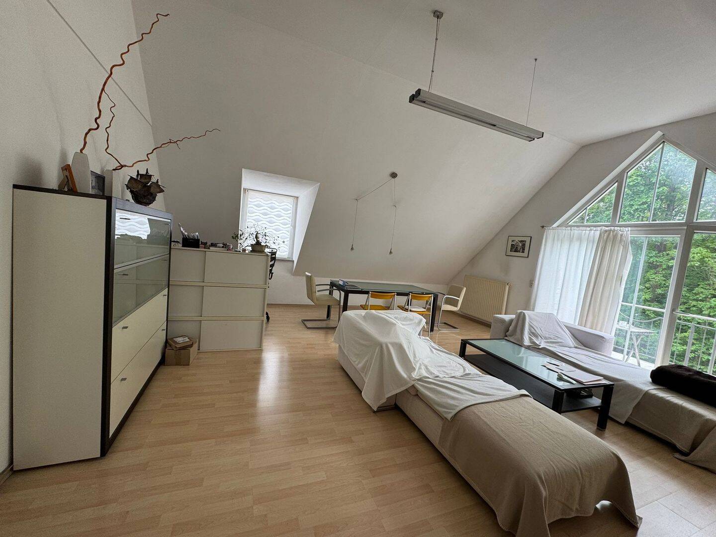 Helle 3-Zimmer Dachgeschosswohnung mit Balkon in Ramersdorf-Perlach