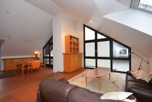 Möblierte Dachgeschosswohnung in schöner ruhiger Waldrandlage in Refrath – 51467 Bergisch Gladbach – Vorschaubild 6