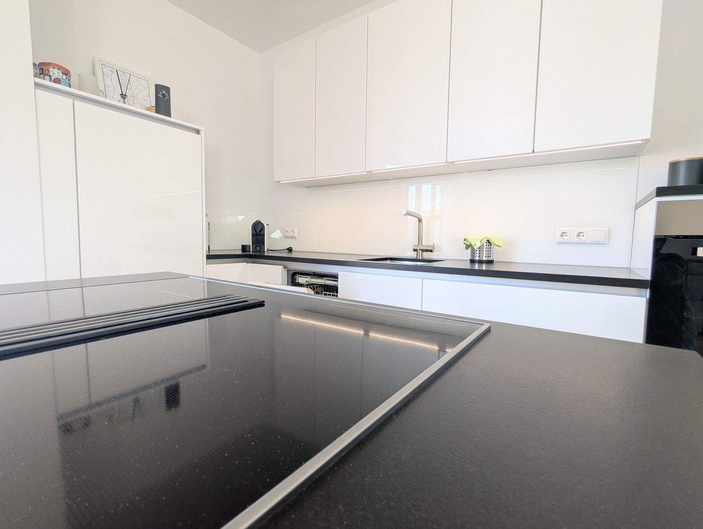 Eigene Dachterrasse + Balkon!! Modern Wohnen in historischem Gebäude. – Hamburg – Vorschaubild 2