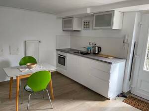 Möbliertes 1-Zimmer-Apartment mit Terrasse in Köln – sofort beziehbar – 50672 Köln – Vorschaubild 5