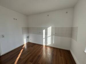 Lichtdurchflutete 2-Raum-Wohnung mit großzügigem Balkon – 39104 Magdeburg – Vorschaubild 6