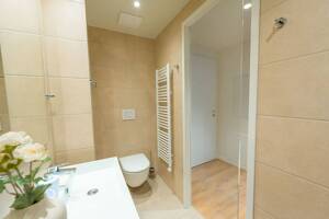 Topmodernes und vollmöbliertes Studioapartment – 70372 Stuttgart – Vorschaubild 7
