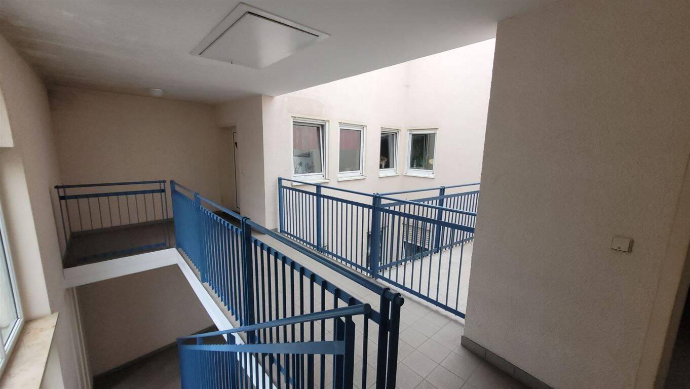 ETW in ruhiger Lage zur Selbstnutzung oder zur Kap.anlage, zzgl. SP – Chemnitz – Vorschaubild 2