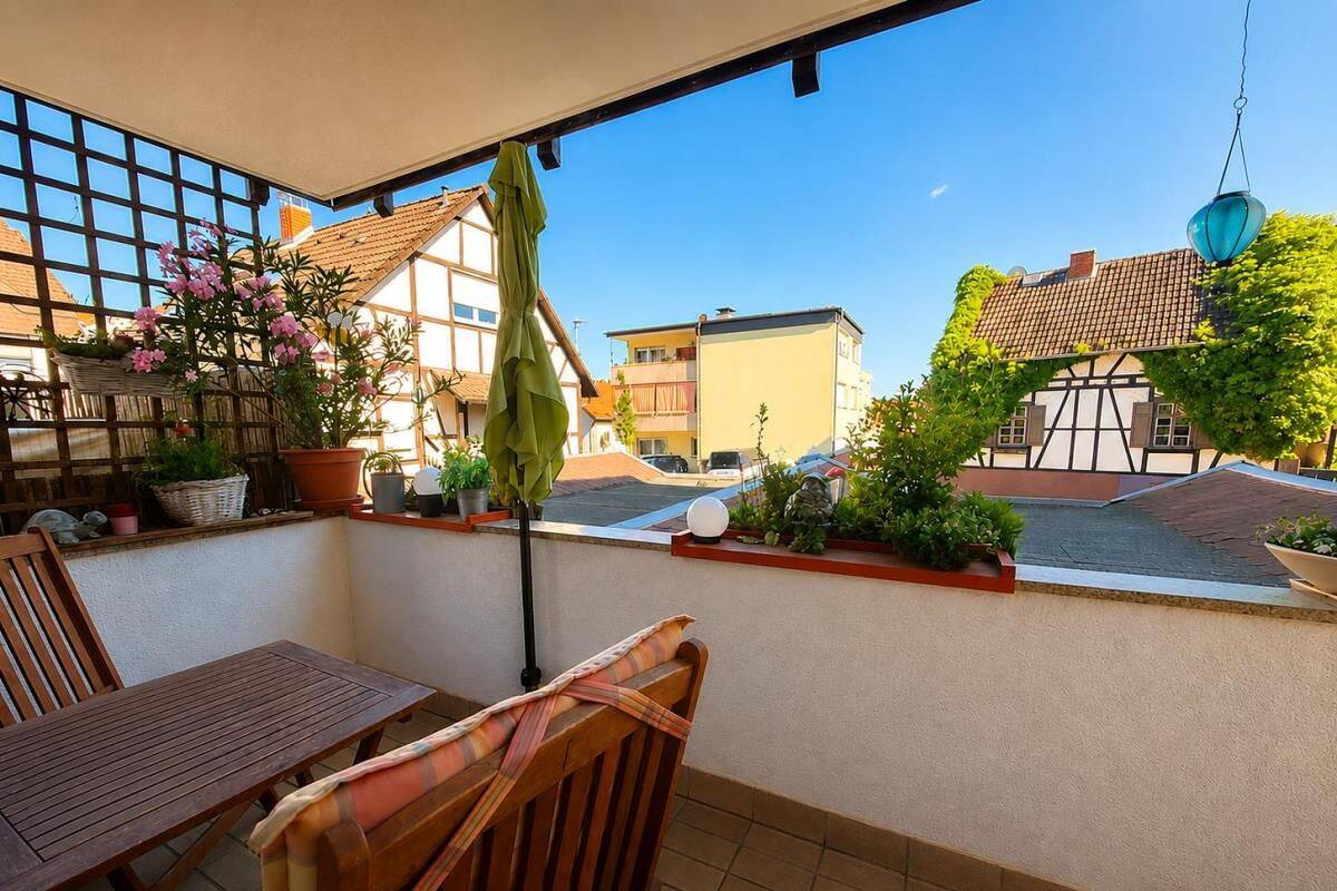 gut geschnittene 3 Zimmer Wohnung in schöner Lage von Bad Soden Neuenhain – 65812 Bad Soden – Bild 1 von 9