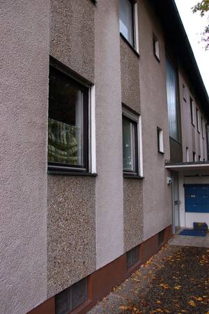 Über 4 % Rendite! Vermietete 3-Zi.-ETW mit Garage, Stpl. sowie Gartenmitbenutzung in ER-Eltersdorf – 91058 Erlangen – Vorschaubild 2
