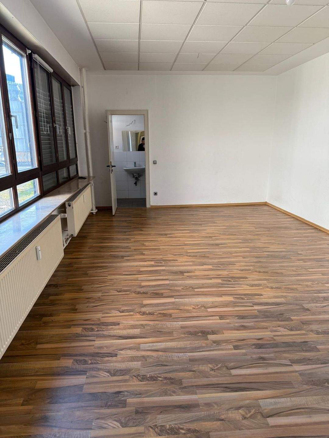 4 ZK 1 Duschbad, 1 Wannenbad, Kaiserstr. 6, 66111 Saarbrücken – Saarbrücken – Vorschaubild 6