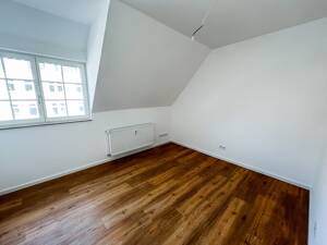 Moderne Dachgeschoss-Wohnung mit Balkon in Lauterbach-Zentrum – 36341 Lauterbach – Vorschaubild 4
