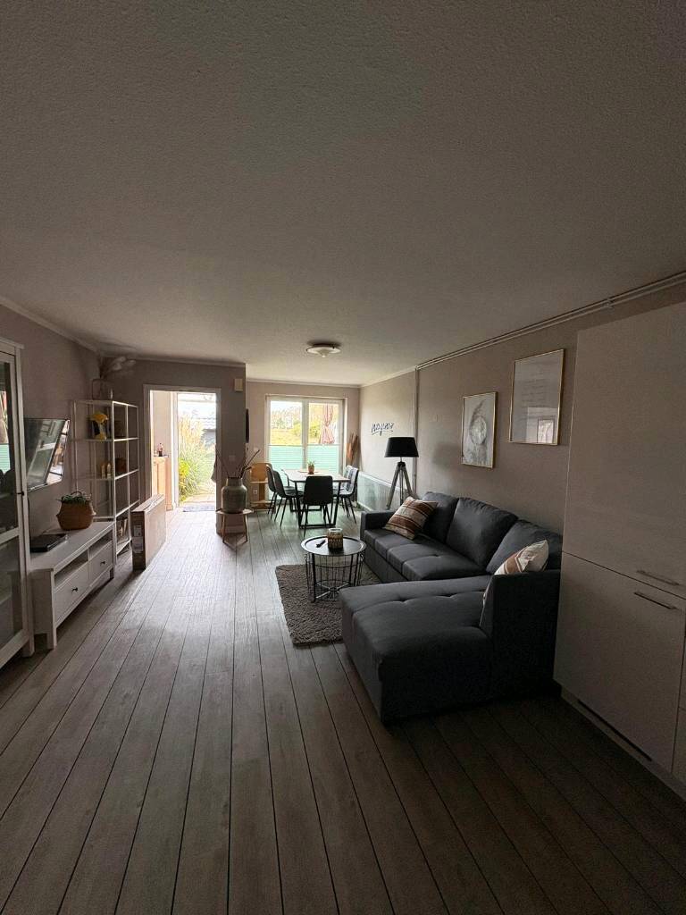 Charmantes Reihenendhaus mit Balkon und Terrasse in Dörphof – Dörphof – Vorschaubild 5