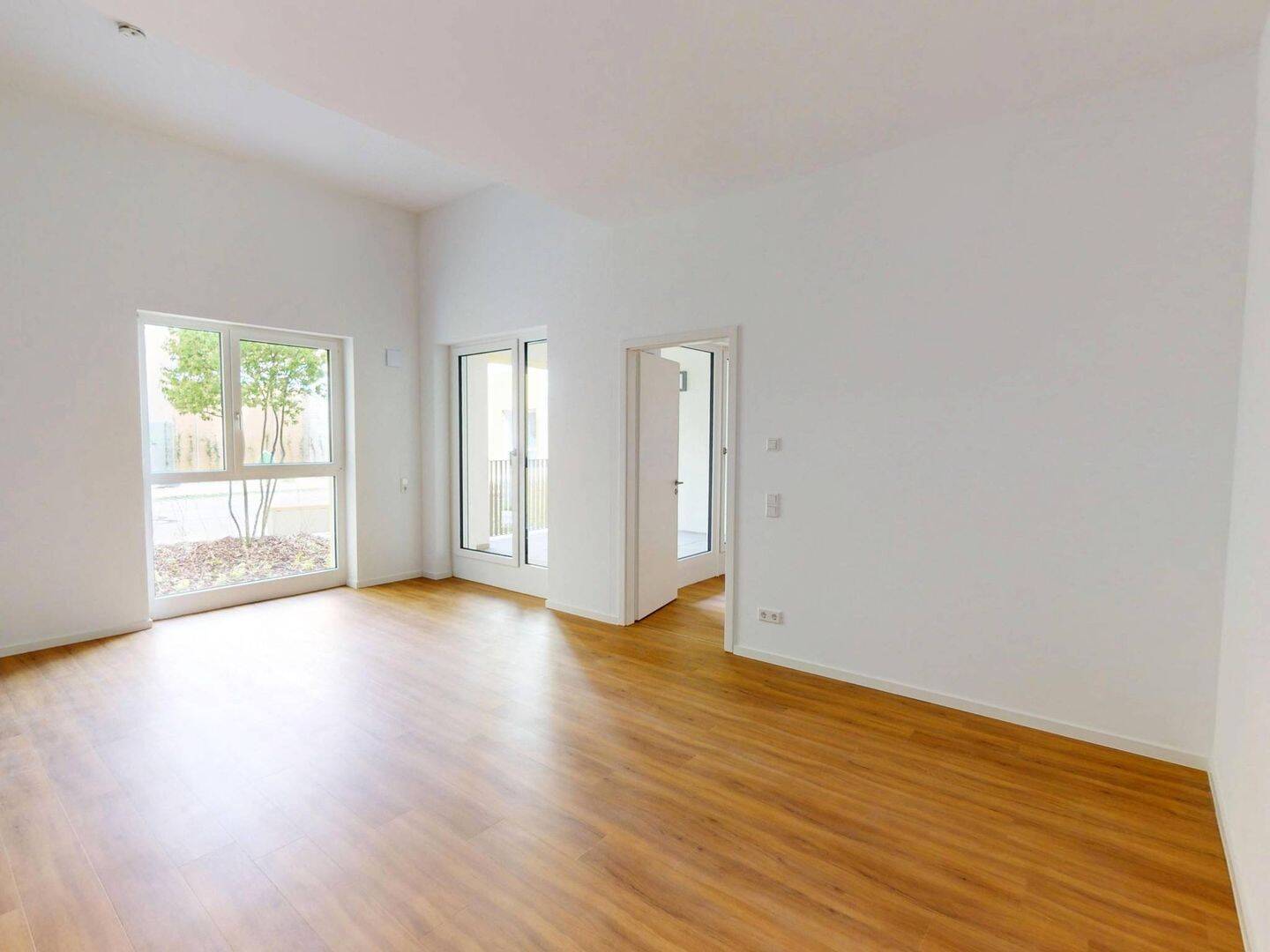 Traumwohnung im ERSTBEZUG: Helle 3-Zimmer-Neubauwohnung mit LOGGIA und EBK – Nürnberg – Vorschaubild 2