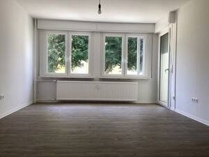 Helle und geräumige 2-Zimmer in Baumheide zu vermieten.