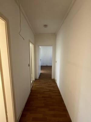 2 -Raum-Wohnung verfügbar – 6124 Halle (Saale) – Vorschaubild 2