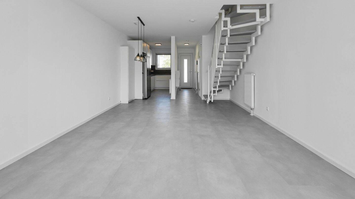 Drei Etagen zum Wohlfühlen - modernes Reihenhaus mit Garten – Köln – Vorschaubild 5