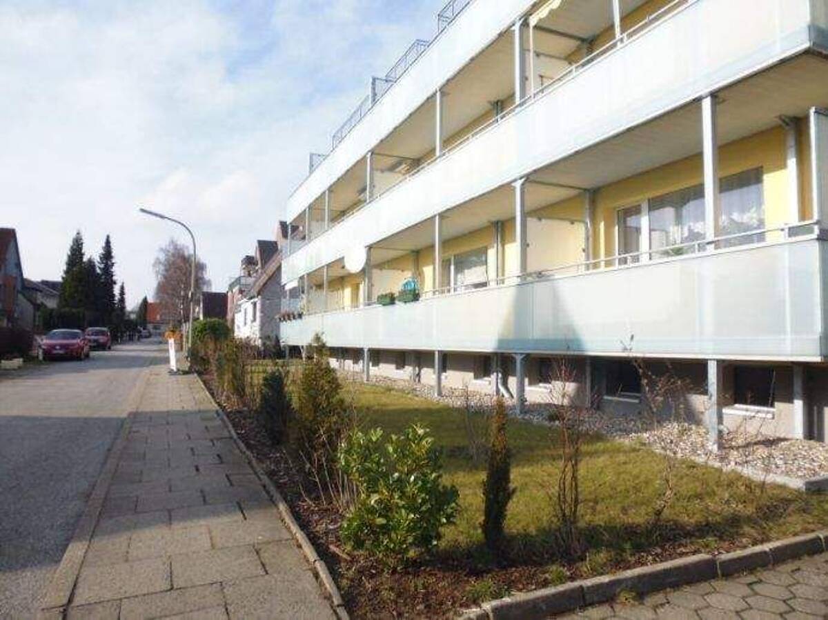 Helle 2-Zimmer-Wohnung mit Balkon in ruhiger Lage (Beispielbilder) – 22119 Hamburg – Bild 1 von 7