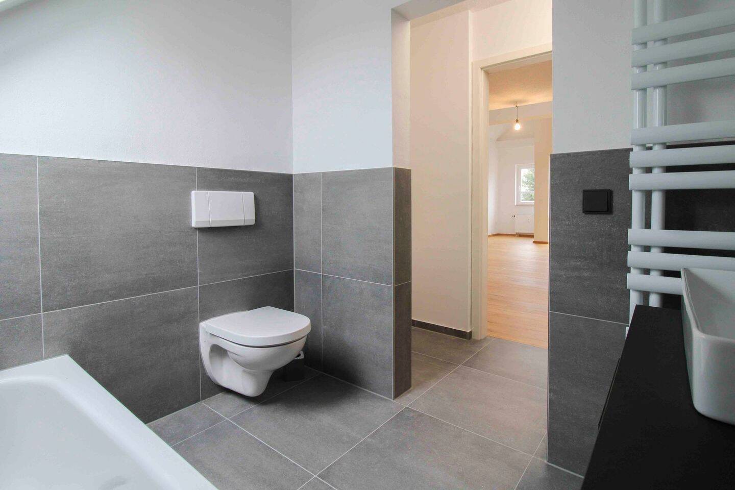 *Bezugsfrei* Moderne Maisonette-Wohnung mit EBK, Galerie und Stellplatz - frisch saniert – Chemnitz – Vorschaubild 6