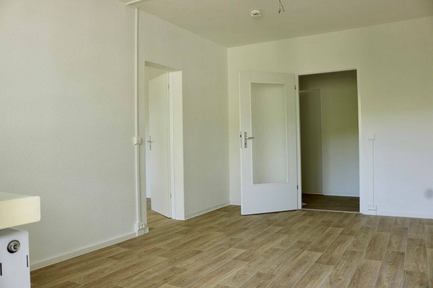 Komfort für Singles & Paare: Frisch sanierte Erdgeschosswohnung mit Balkon und Tageslichtbad – Chemnitz – Vorschaubild 7