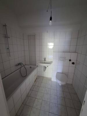 3 Zimmer Wohnung mit Balkon und Aufzug in der 4. Etage – 44309 Dortmund – Vorschaubild 5