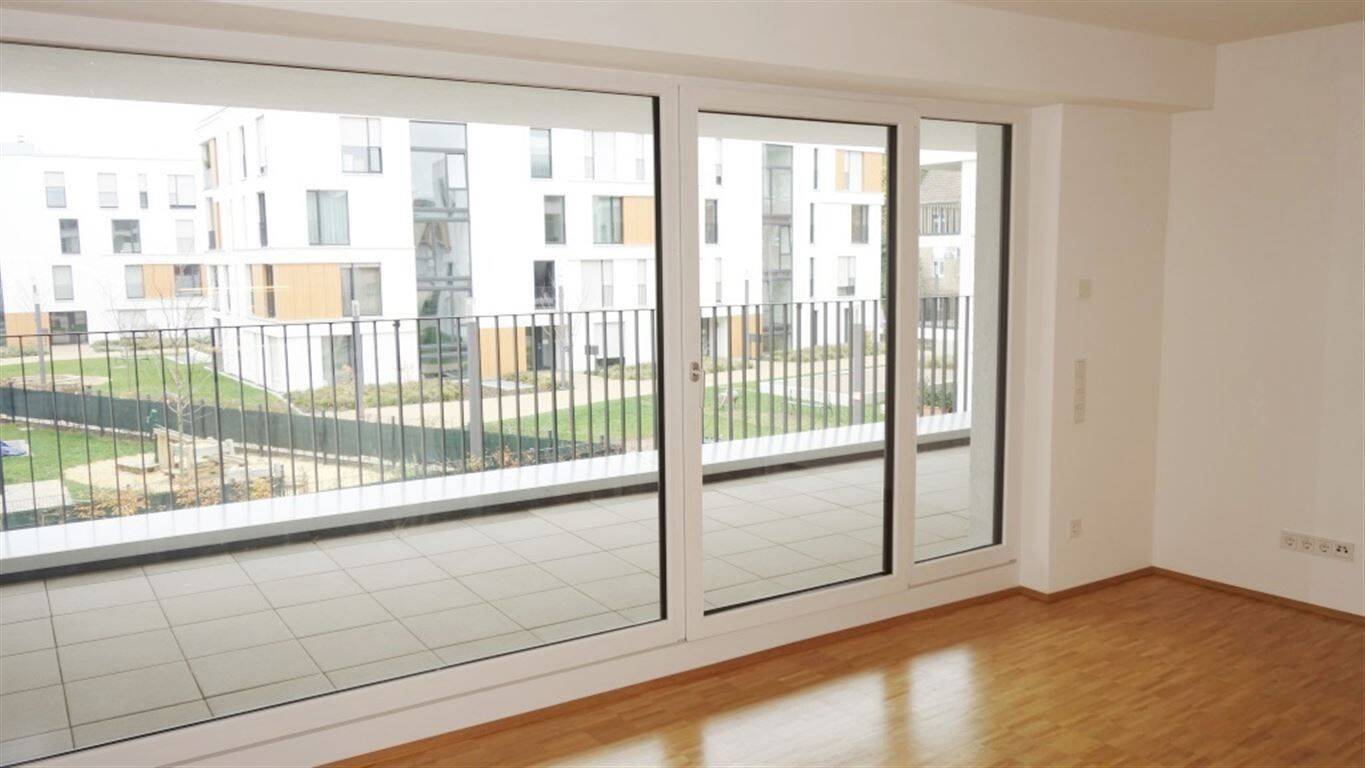 Moderne 2 Zimmer Wohnung mit EBK, Fußbodenheizung und sonniger Terrasse – Mönchengladbach – Vorschaubild 3