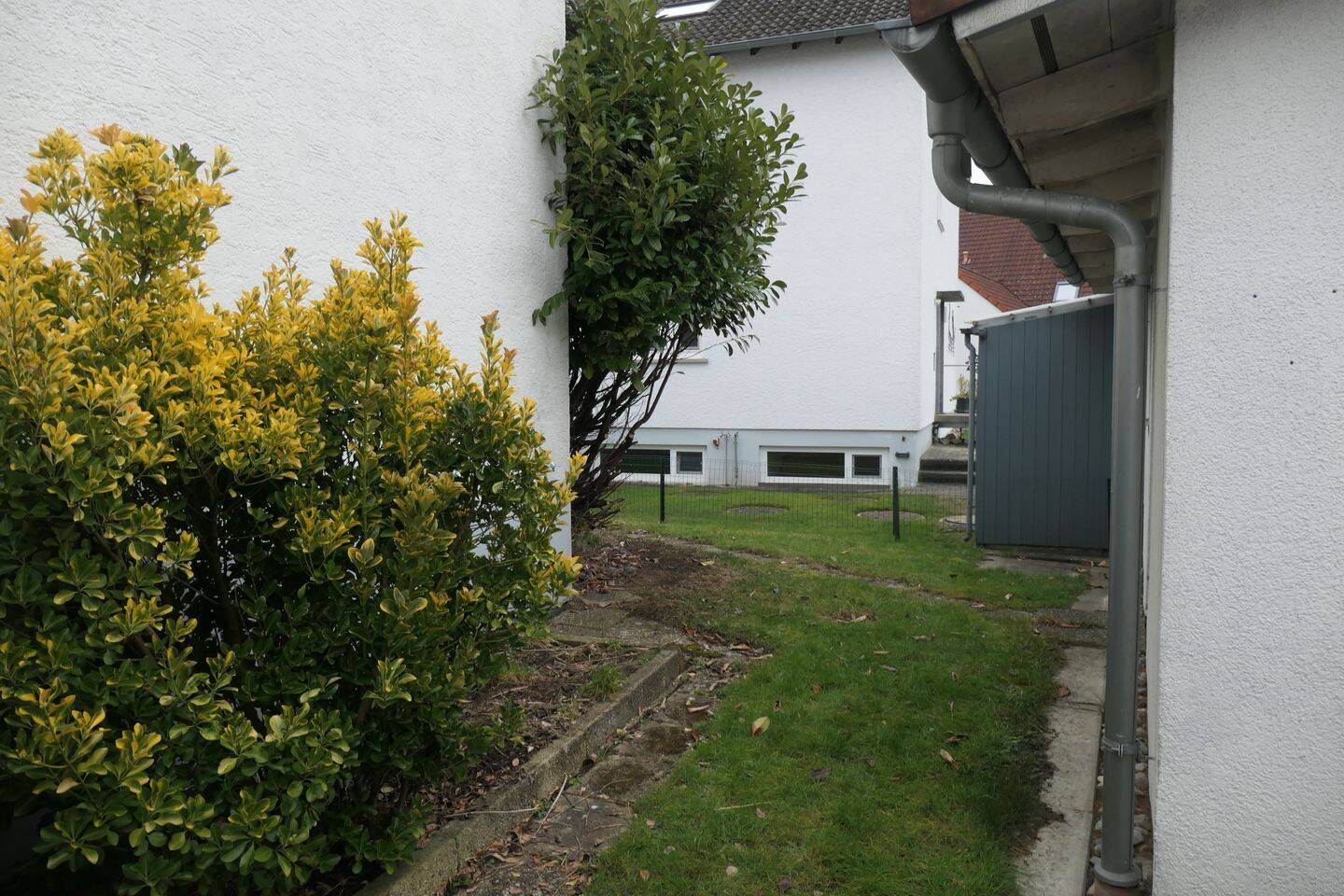 Schönes MGH mit viel Potenzial, großem Grundstück im Grünen. VB! – Baienfurt – Vorschaubild 4