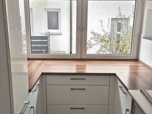 Helle 3,5-Zimmer-Wohnung mit großzügigem Wohn-/Essbereich, Balkon und Stellplatz in Tübingen-Unterjesingen – 72070 Tübingen – Vorschaubild 5