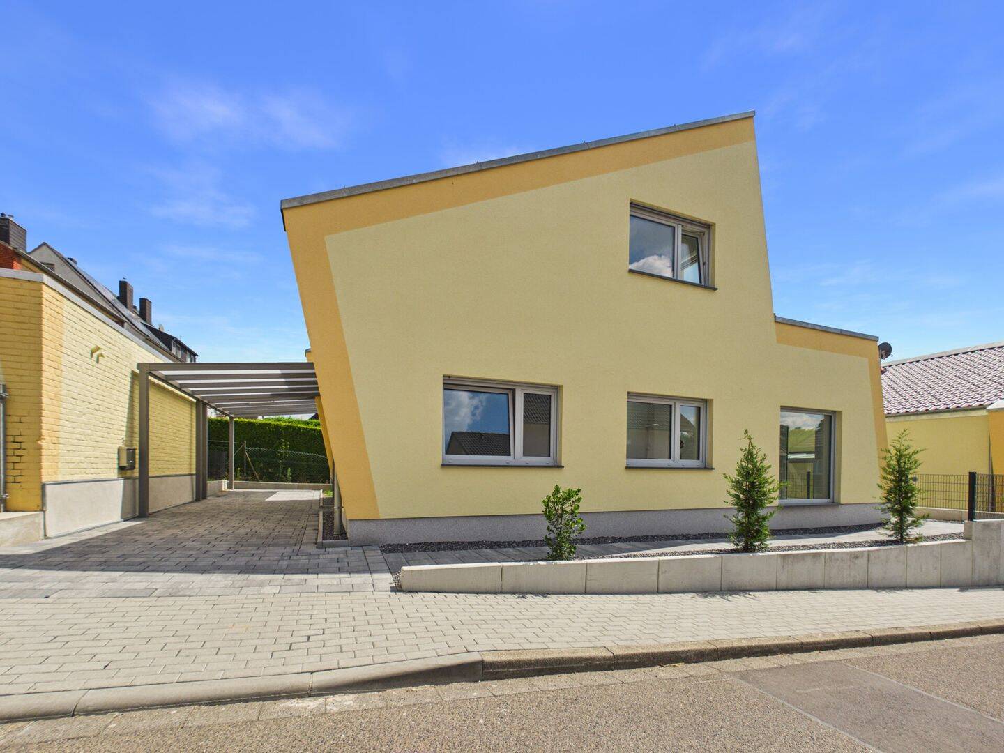 Modernes und energieeffizientes Einfamilienhaus im Erstbezug mit Dachterrasse in Gangelt! – Gangelt – Vorschaubild 3