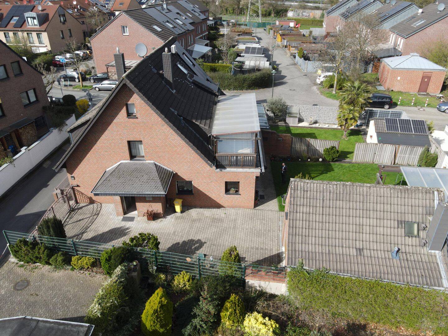 Familientraum Doppelhaushälfte in Düsseldorf Wersten