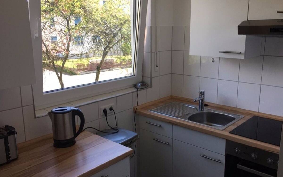 Möblierte Wohnung in Uni nähe bei Stuttgart-Vaihingen - Wohnen auf Zeit – 70563 Stuttgart – Bild 1 von 1