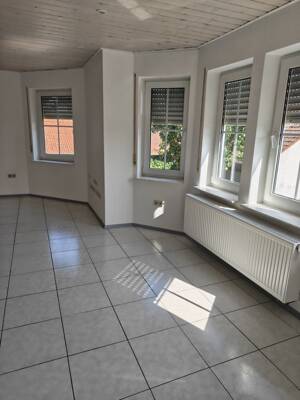 Komplett renovierte All-In-Single Wohnung (ca. 62 qm). Siehe genaue Beschreibung. – 64823 Groß-Umstadt – Vorschaubild 4