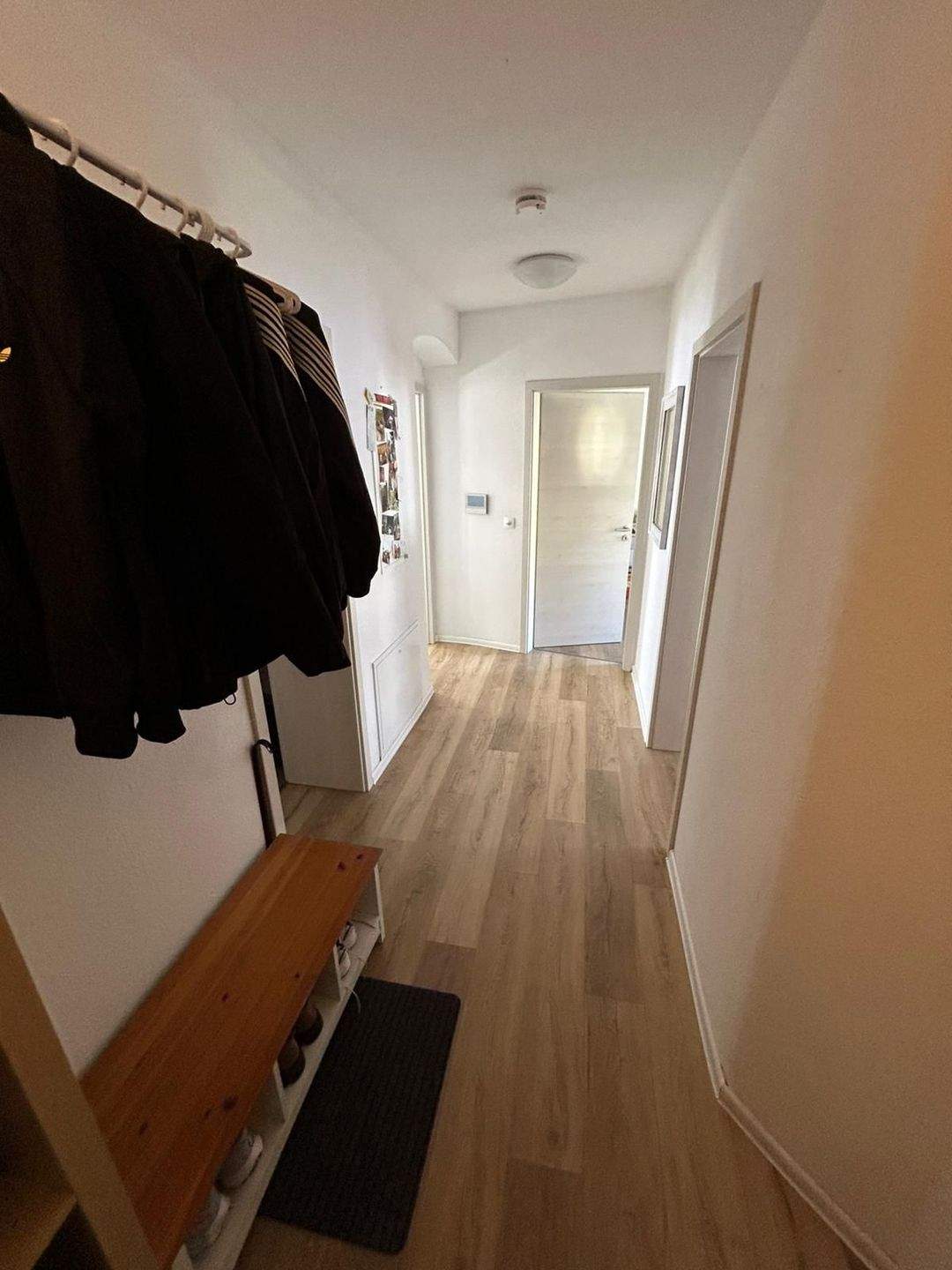 Familienfreundliche 3,5-Zimmer-Wohnung mit Balkon – Chemnitz – Vorschaubild 8
