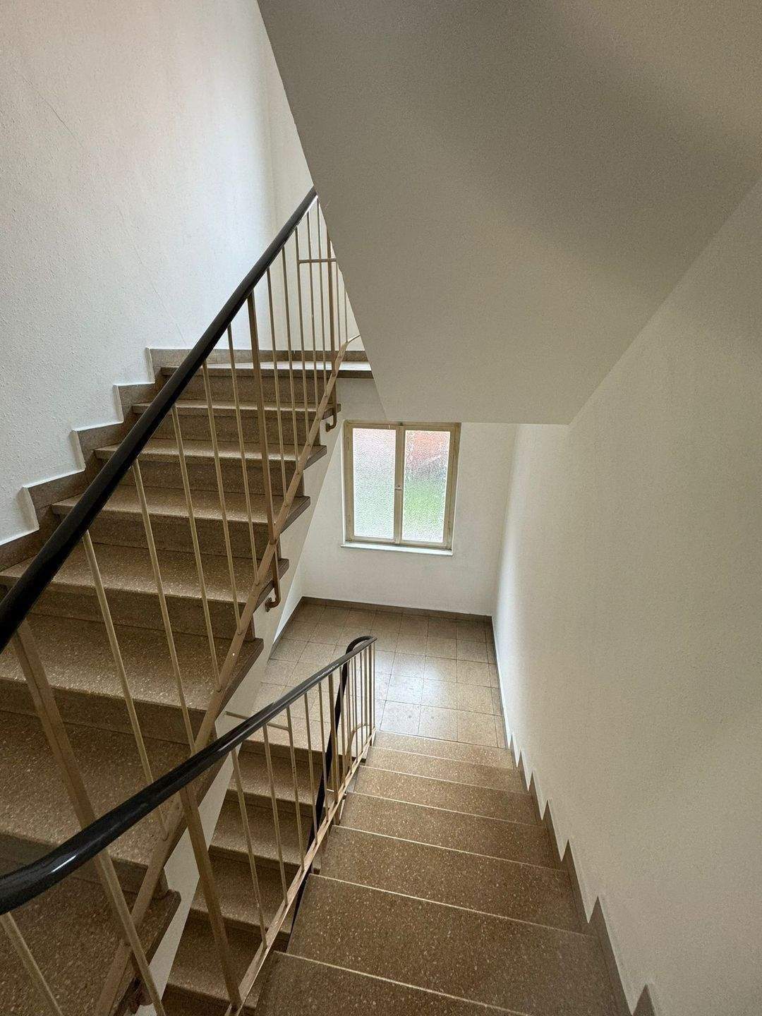 Großzügiges Zimmer in WG in Nürnberg Gostenhof - RENOVIERT und MÖBLIERT – Nürnberg – Vorschaubild 3
