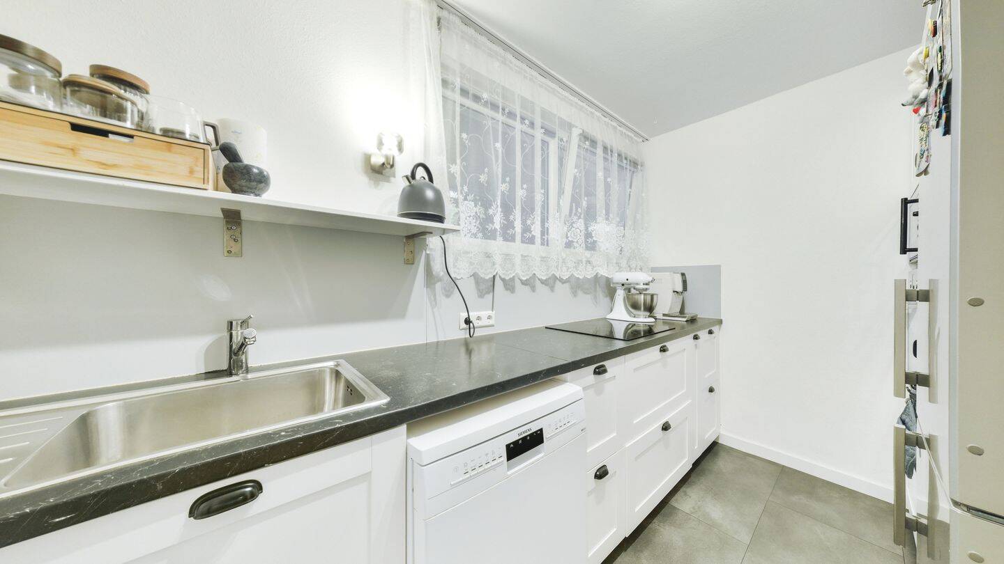 Ihr barrierefreier Wohlfühlort! Wunderschöne 3,5 Zi- Erdgeschosswohnung in Bestlage am Eichenhain – Stuttgart – Vorschaubild 5